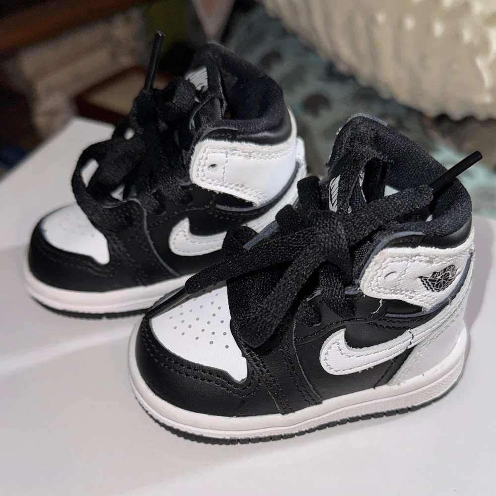 Nike Black and Gray Sneakers